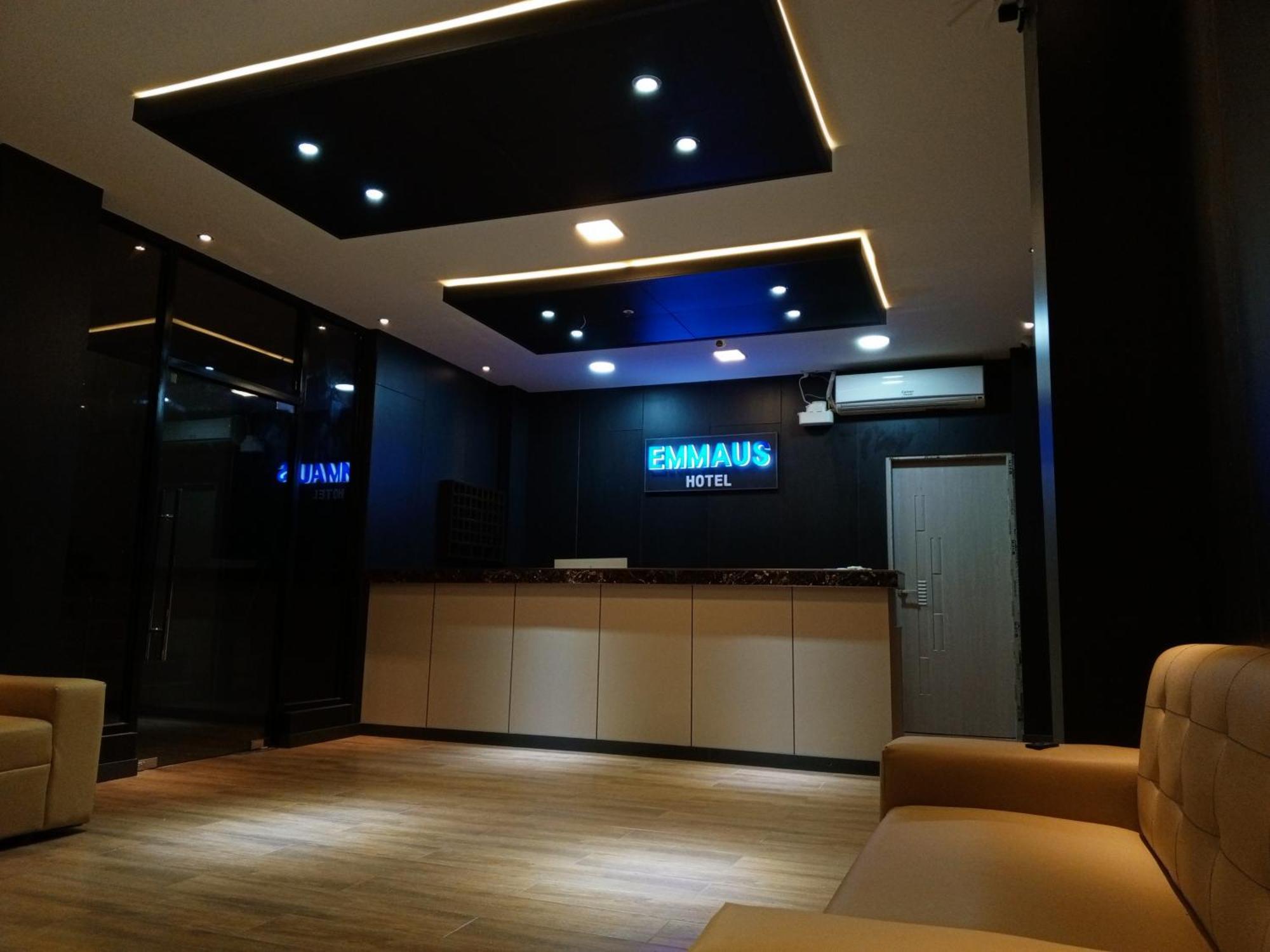 Emmaus Condotel Angeles Kültér fotó